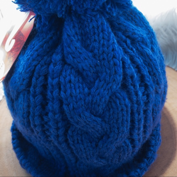 NORTH FACE BIGSBY Royal Blue Cable Knit Beanie with Pom Pom Unisex One Size NWT - Picture 6 of 13